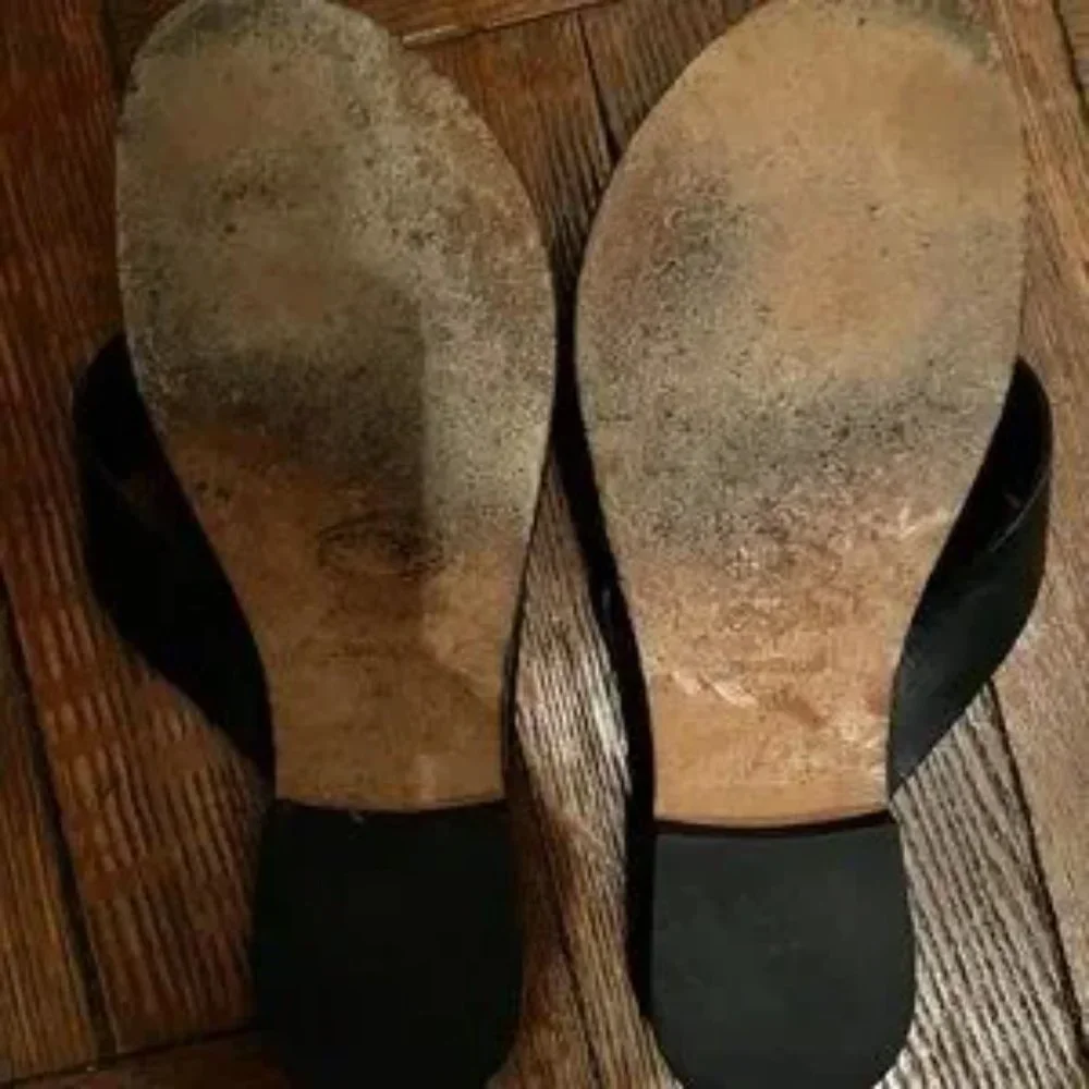 Black Sandals Joan & David Circa Black Sandals Size 8 - Previously Worn‎